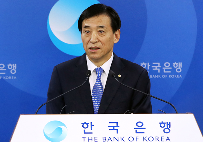 한국은행 이주열 총재가 30일 서울 중구 한국은행에서 기준금리 인상 배경을 설명하고 있다. 연합뉴스